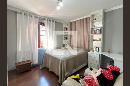 Quarto 1 de casa para alugar com 4 quartos, 244m² em Jardim Regina, São Paulo