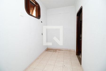 Closet da suíte 2 de casa à venda com 4 quartos, 450m² em Vila Eldizia, Santo André