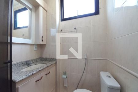 Banheiro da Suíte de apartamento para alugar com 1 quarto, 70m² em Botafogo, Campinas