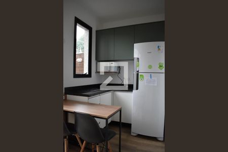 Cozinha de kitnet/studio para alugar com 1 quarto, 28m² em Prado Velho, Curitiba