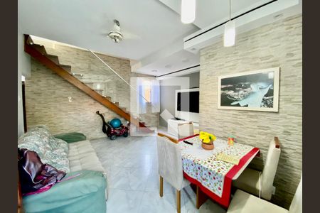 Sala de casa à venda com 6 quartos, 360m² em Cachambi, Rio de Janeiro