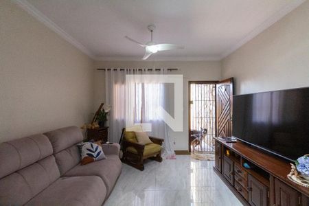 Sala de casa à venda com 2 quartos, 150m² em Cidade Antônio Estêvão de Carvalho, São Paulo