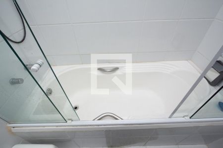 Casa para alugar com 320m², 3 quartos e 2 vagas Casa para alugar com 320m², 3 quartos e 2 vagasBanheiro da Suíte 2