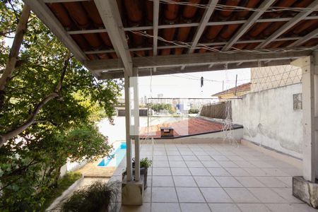 Casa para alugar com 320m², 3 quartos e 2 vagas Casa para alugar com 320m², 3 quartos e 2 vagasÁrea externa