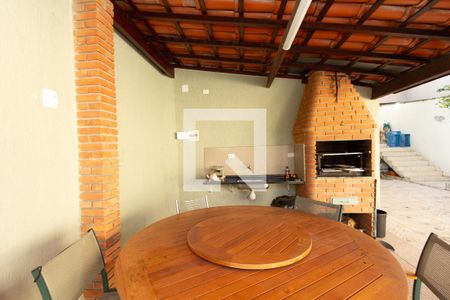 Casa para alugar com 320m², 3 quartos e 2 vagas Casa para alugar com 320m², 3 quartos e 2 vagasChurrasqueira