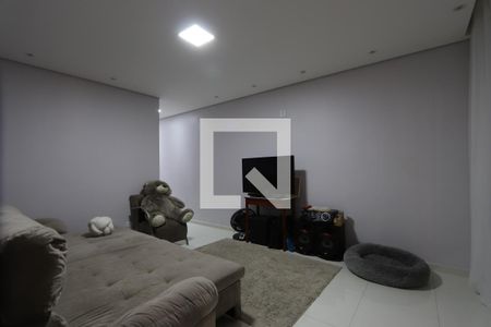 Sala de casa para alugar com 2 quartos, 70m² em Vila Cleonice, São Paulo