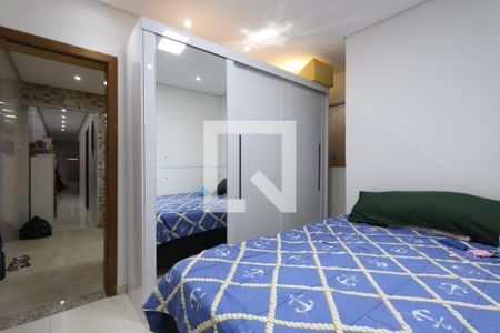 Suíte 1 de casa para alugar com 2 quartos, 70m² em Vila Cleonice, São Paulo