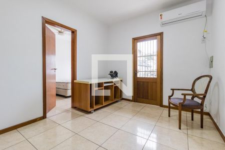 Dormitório de apartamento à venda com 2 quartos, 74m² em São Geraldo, Porto Alegre