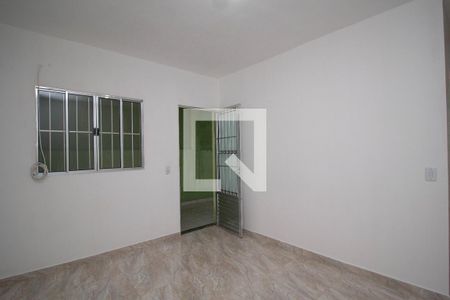 Sala / Quarto de casa para alugar com 1 quarto, 40m² em Vila Zat, São Paulo