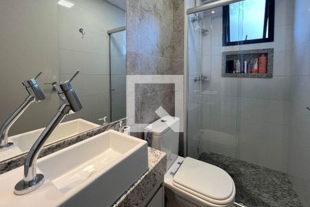 Banheiro  de apartamento para alugar com 2 quartos, 65m² em Grajaú, Belo Horizonte