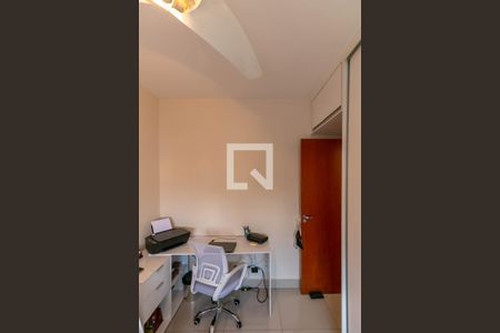 Apartamento à venda com 2 quartos, 67m² em Salgado Filho, Belo Horizonte