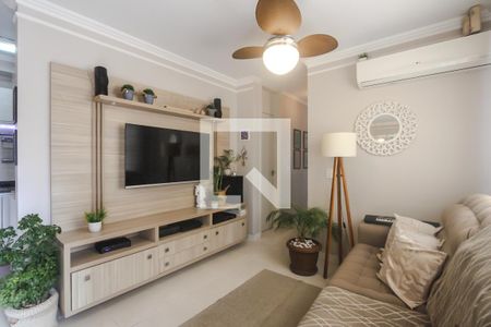 Sala de apartamento para alugar com 3 quartos, 74m² em Humaitá, Porto Alegre