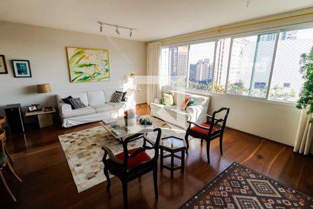 Sala 1 de apartamento para alugar com 3 quartos, 145m² em Real Parque, São Paulo