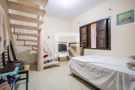 Casa à venda com 240m², 3 quartos e 2 vagas Casa à venda com 240m², 3 quartos e 2 vagasEspaço Multiuso (Acesso aos Quartos)