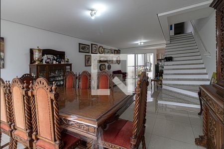 sala_4 de casa à venda com 3 quartos, 237m² em Bosque da Saúde, São Paulo