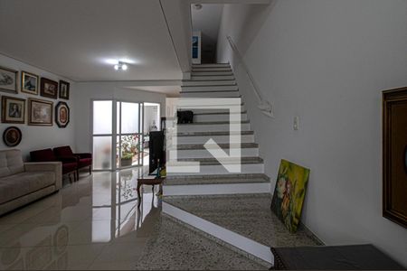 acesso aos pisos_1 de casa à venda com 3 quartos, 237m² em Bosque da Saúde, São Paulo