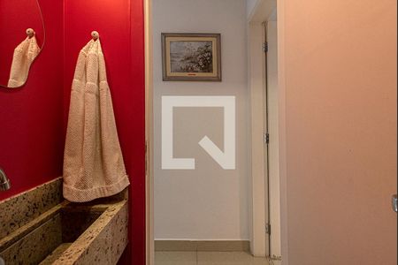 lavabo_4 de casa à venda com 3 quartos, 237m² em Bosque da Saúde, São Paulo
