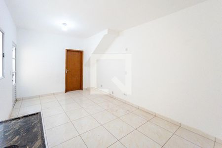 Sala/Cozinha de casa para alugar com 2 quartos, 50m² em Santa Cândida, Vinhedo