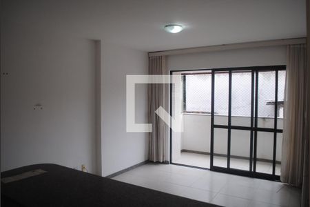 Sala  de apartamento para alugar com 1 quarto, 51m² em Caminho das Árvores, Salvador