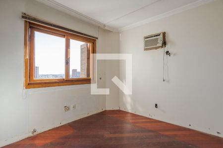 Quarto 1 de apartamento para alugar com 2 quartos, 162m² em São João, Porto Alegre