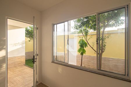 Sala de casa de condomínio para alugar com 2 quartos, 100m² em Campo Grande, Rio de Janeiro