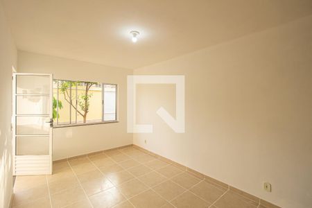 Sala de casa de condomínio para alugar com 2 quartos, 100m² em Campo Grande, Rio de Janeiro