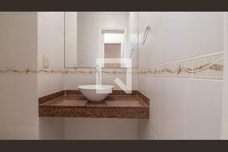 Lavabo de apartamento para alugar com 3 quartos, 132m² em Tijuca, Rio de Janeiro