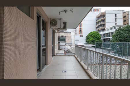 Sala Varanda de apartamento à venda com 3 quartos, 132m² em Tijuca, Rio de Janeiro