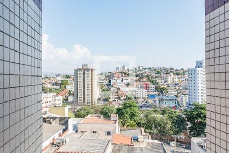Vista Sala de apartamento à venda com 3 quartos, 76m² em Dom Cabral, Belo Horizonte
