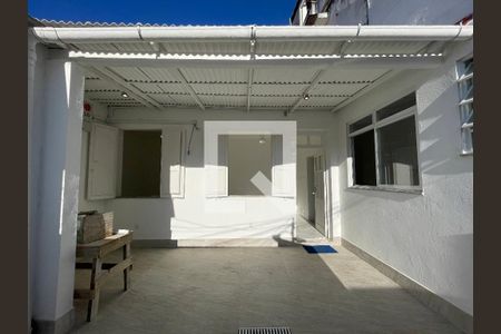 Quintal de casa para alugar com 1 quarto, 55m² em Laranjeiras, Rio de Janeiro