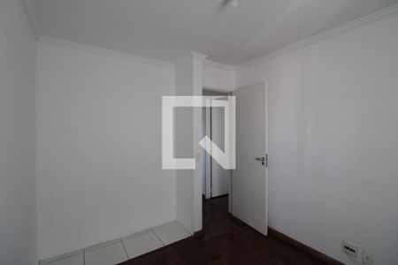 Quarto 2 de apartamento para alugar com 2 quartos, 65m² em Vila Anhangüera, São Paulo