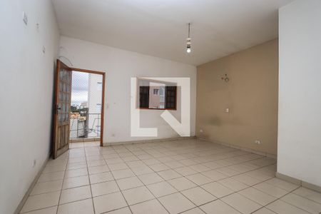 Casa para alugar com 4 quartos, 290m² em Jardim Santa Rosa, Taboão da Serra