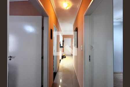 Corredor Quartos de apartamento à venda com 3 quartos, 80m² em Santo Amaro, São Paulo