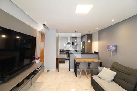 Sala/Cozinha de casa de condomínio à venda com 2 quartos, 70m² em Vila Ré, São Paulo