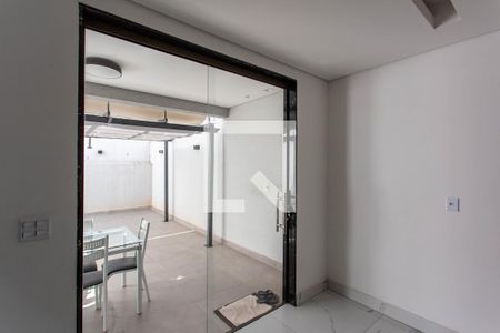 Cozinha de casa para alugar com 4 quartos, 130m² em Jaraguá, Belo Horizonte