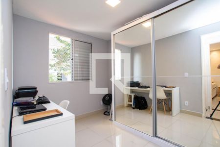 Quarto 2 de apartamento à venda com 2 quartos, 45m² em Jardim Adriana, Guarulhos