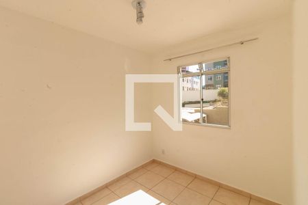 Quarto 2 de apartamento para alugar com 2 quartos, 55m² em Camargos, Belo Horizonte