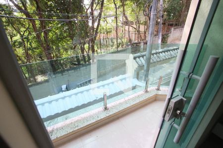 Varanda do Quarto 1 de casa de condomínio para alugar com 3 quartos, 120m² em Taquara, Rio de Janeiro