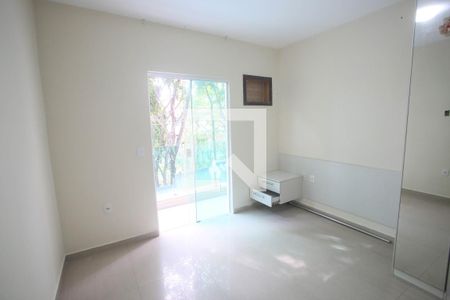 Quarto 1 de casa de condomínio para alugar com 3 quartos, 120m² em Taquara, Rio de Janeiro
