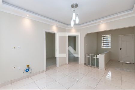 Apartamento para alugar com 90m², 3 quartos e sem vagaSala