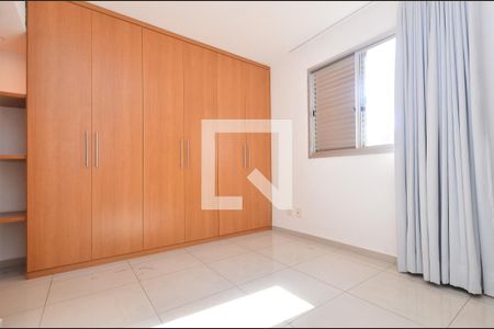 Suite de apartamento para alugar com 2 quartos, 98m² em Lourdes, Belo Horizonte