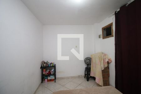 Quarto 1 de apartamento para alugar com 2 quartos, 54m² em Olaria, Rio de Janeiro