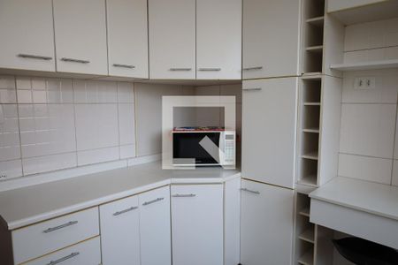 Cozinha de apartamento para alugar com 2 quartos, 68m² em Vila Romana, São Paulo