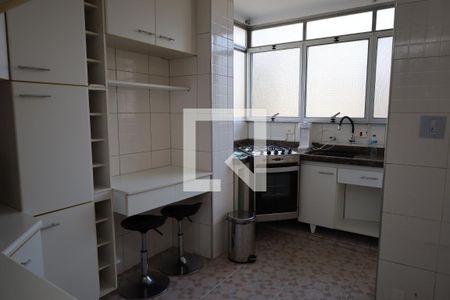 Cozinha de apartamento para alugar com 2 quartos, 68m² em Vila Romana, São Paulo