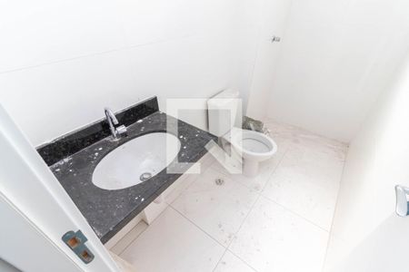 Banheiro de apartamento à venda com 2 quartos, 49m² em Vila Danubio Azul, São Paulo