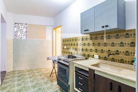 Cozinha de kitnet/studio para alugar com 1 quarto, 27m² em Jaguaré, São Paulo