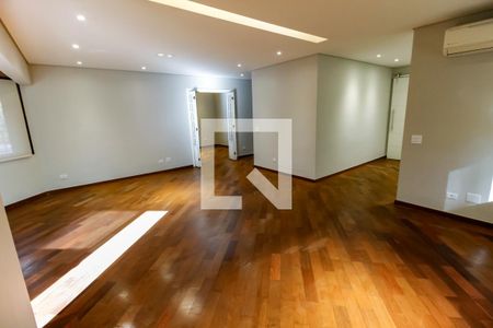 Sala 1 de apartamento para alugar com 4 quartos, 267m² em Jardim Ampliação, São Paulo