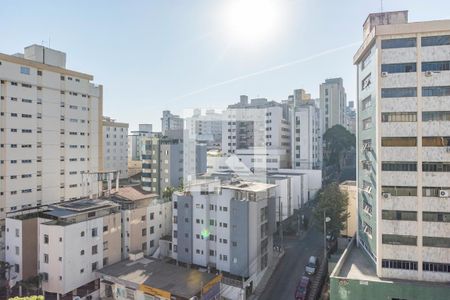 Sala 1 vista de apartamento à venda com 3 quartos, 183m² em Nova Suíça, Belo Horizonte