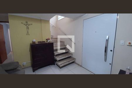 Sala de casa à venda com 3 quartos, 183m² em Cidade das Flores, Osasco