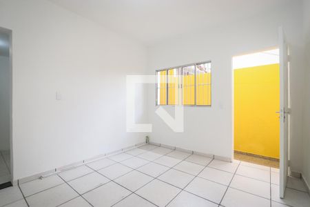 Sala de casa para alugar com 2 quartos, 100m² em Jardim Monte Kemel, São Paulo
